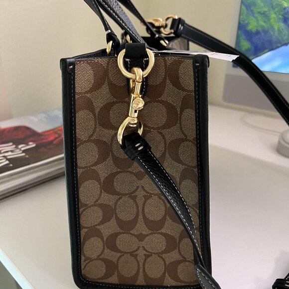 Coach Dempsey Carryall In Signature Canvas With Patches CC873 - Picture 5 of 8